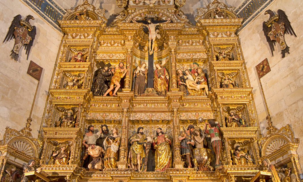 El retablo mayor de la Capilla Real